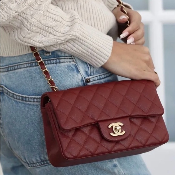 Authentic CHANEL Burgundy Red Iridescent Glitter Caviar Leather Small Flap Bag - Picture 2 of 4